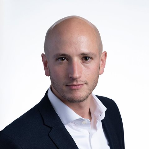 This is a profile image of Shavit